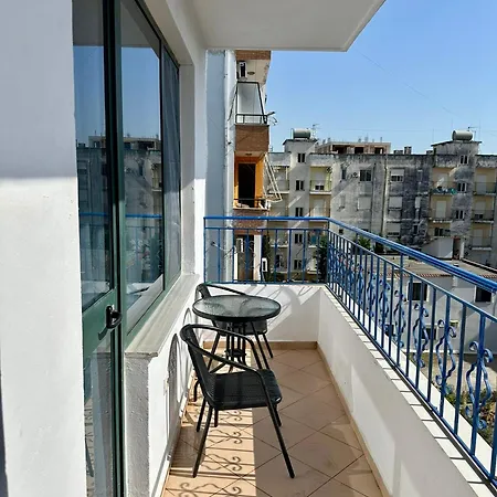 D&m * Golem (Tirana)